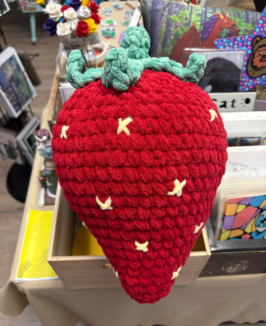 Strawberry Pillow | Crochet