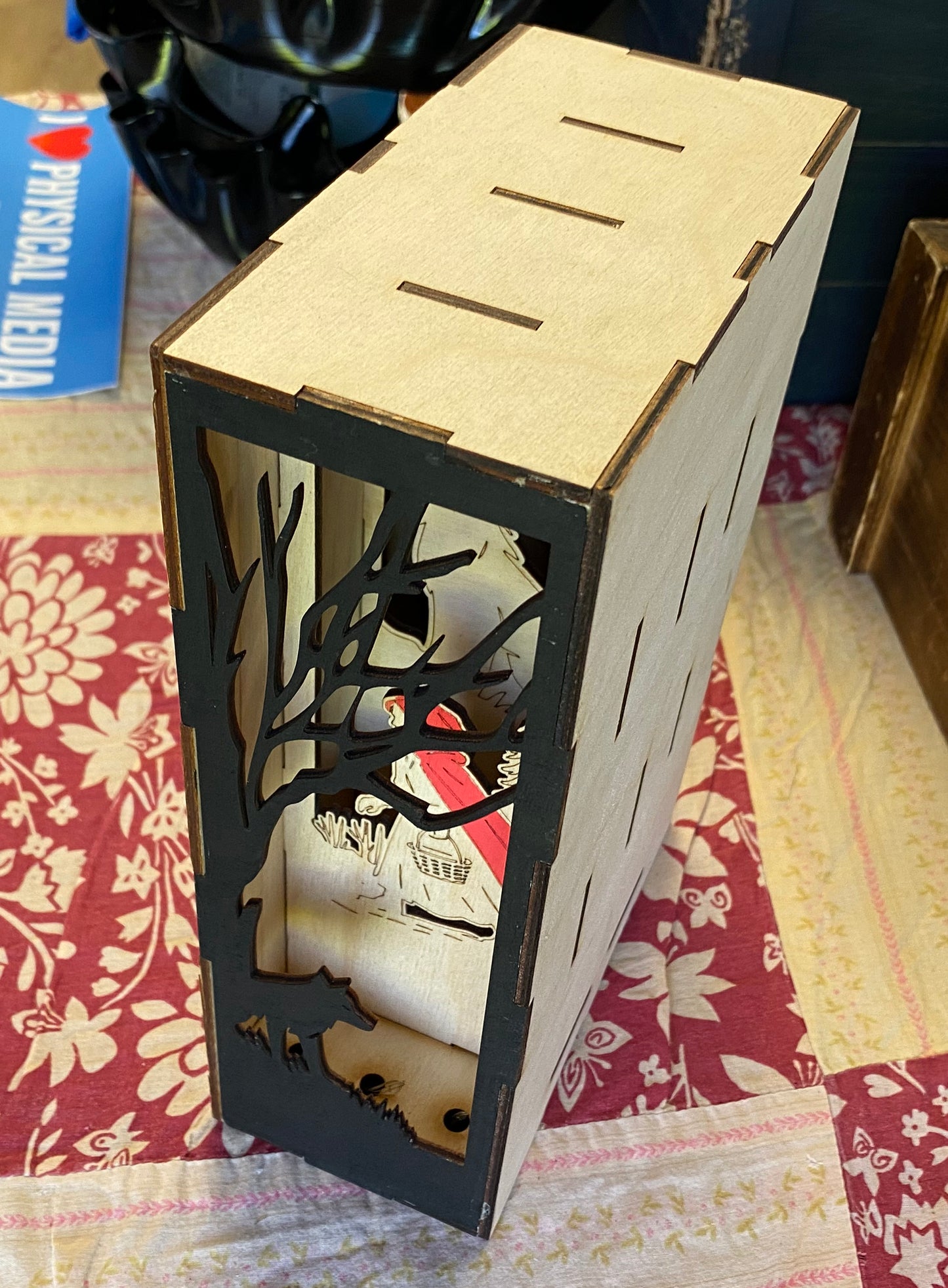 Red Riding Hood |Lightbox